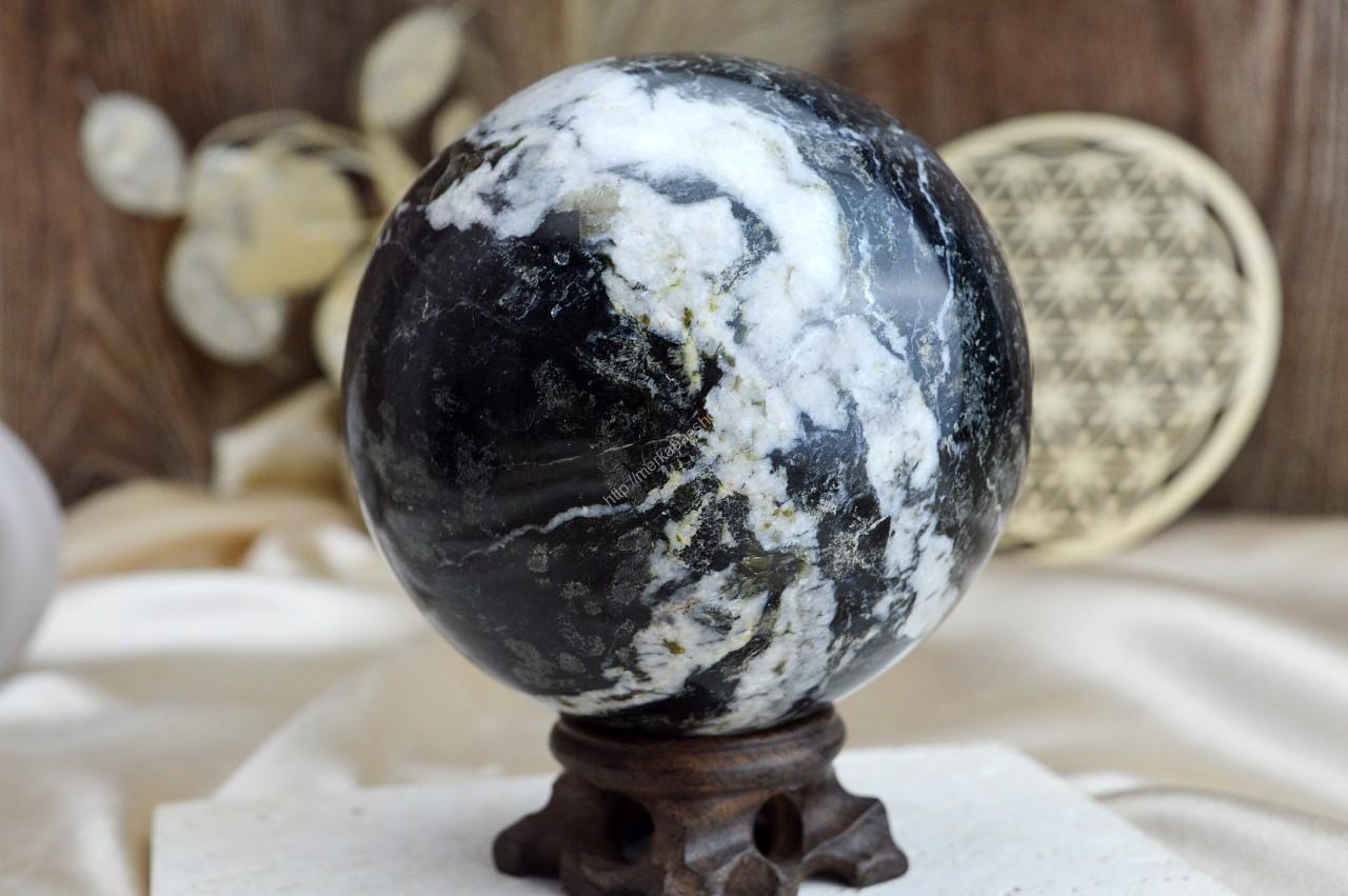 Guľa Ochrany, Rozpustenia Blokád a Harmonizácie z ÓNYXU ČIERNEHO 10cm, 1,32kg #1 – Obrázok 2