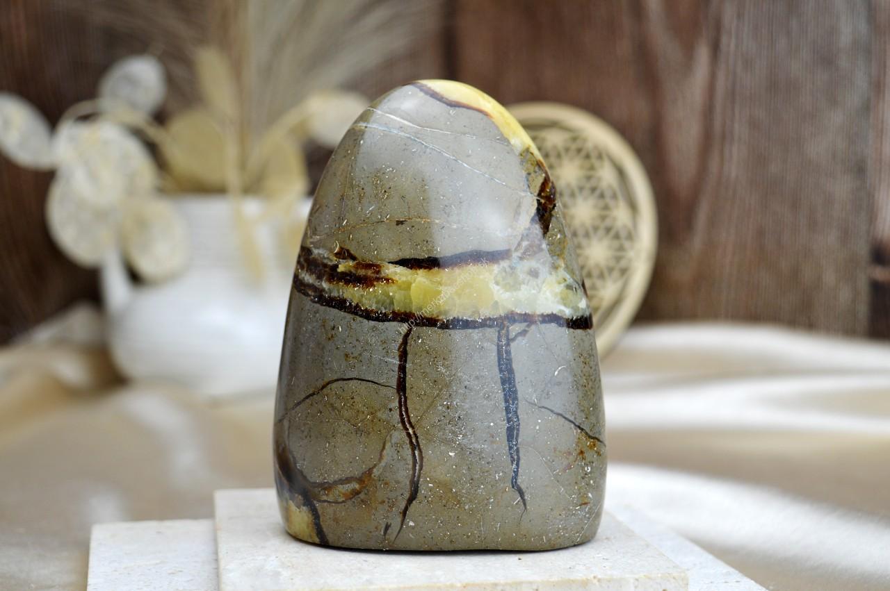 Free Form SEPTÁRIA #3 Odvaha, Sebaistota, Hojnosť, Ochrana, Premena, Uzemnenie, Solar plexus – Obrázok 3