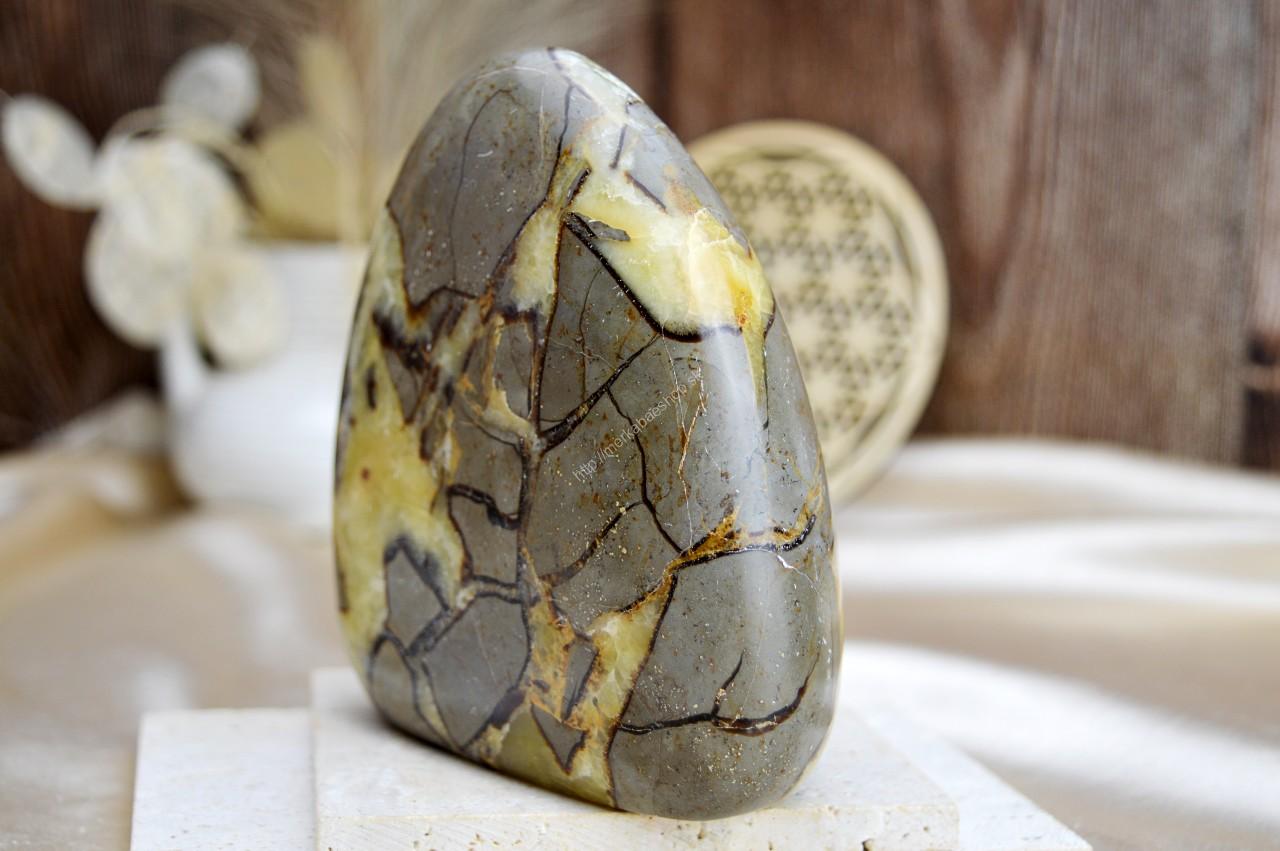 Free Form SEPTÁRIA #2 Odvaha, Sebaistota, Hojnosť, Ochrana, Premena, Uzemnenie, Solar plexus - 1,07kg – Obrázok 3