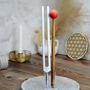 Terapeutická Ladička ÓM 136,1HZ + AKTIVÁTOR A OBAL (Uvoľnenie napätia, Odstraňuje disharmóniu, Čistia energetický systém)