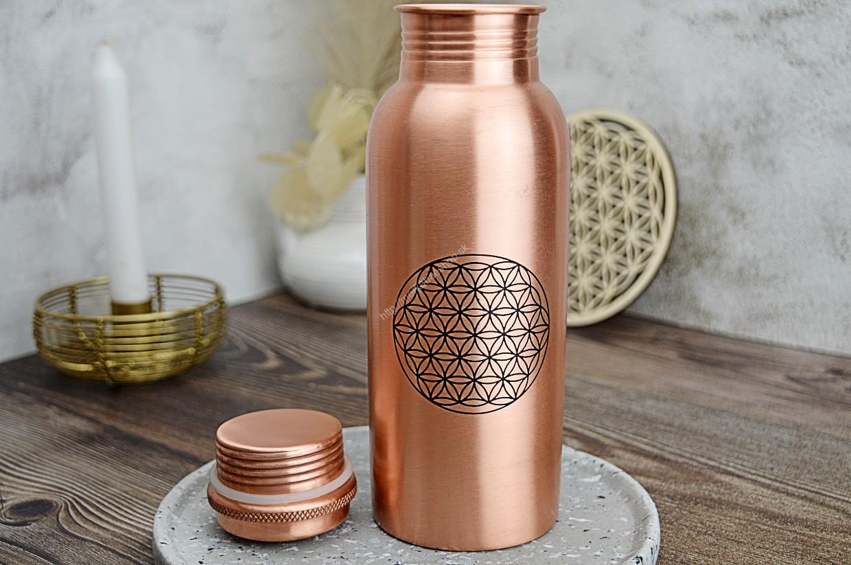 MEDENNÁ FLAŠA na vodu KVET ŽIVOTA 700ml – Obrázok 2