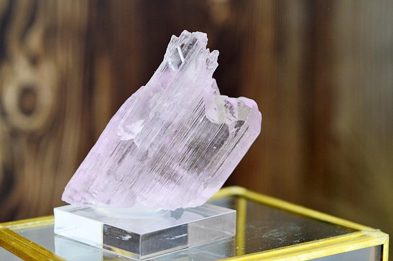 Prírodný kryštál KUNZITU #2 AAA- Bezpodmienečná Láska, Otvorenie srdca, Vysoké vibrácie, Emocionálne Liečenie, Sexualita – Obrázok 2