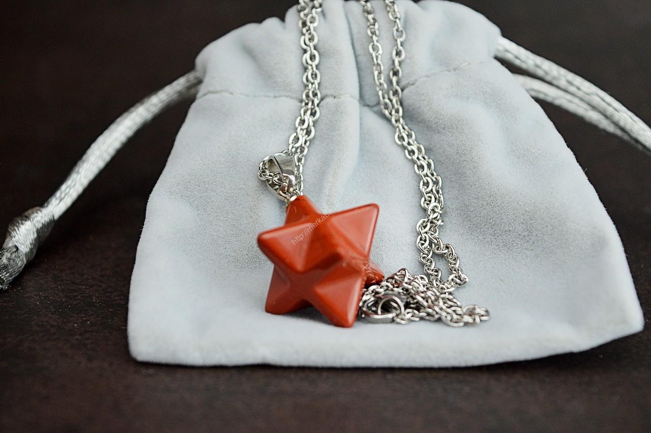 prívesok Merkaba z JASPISU ČERVENÉHO na retiazke z Chirurgickej ocele v Darčekovom vrecúšku – Obrázok 3