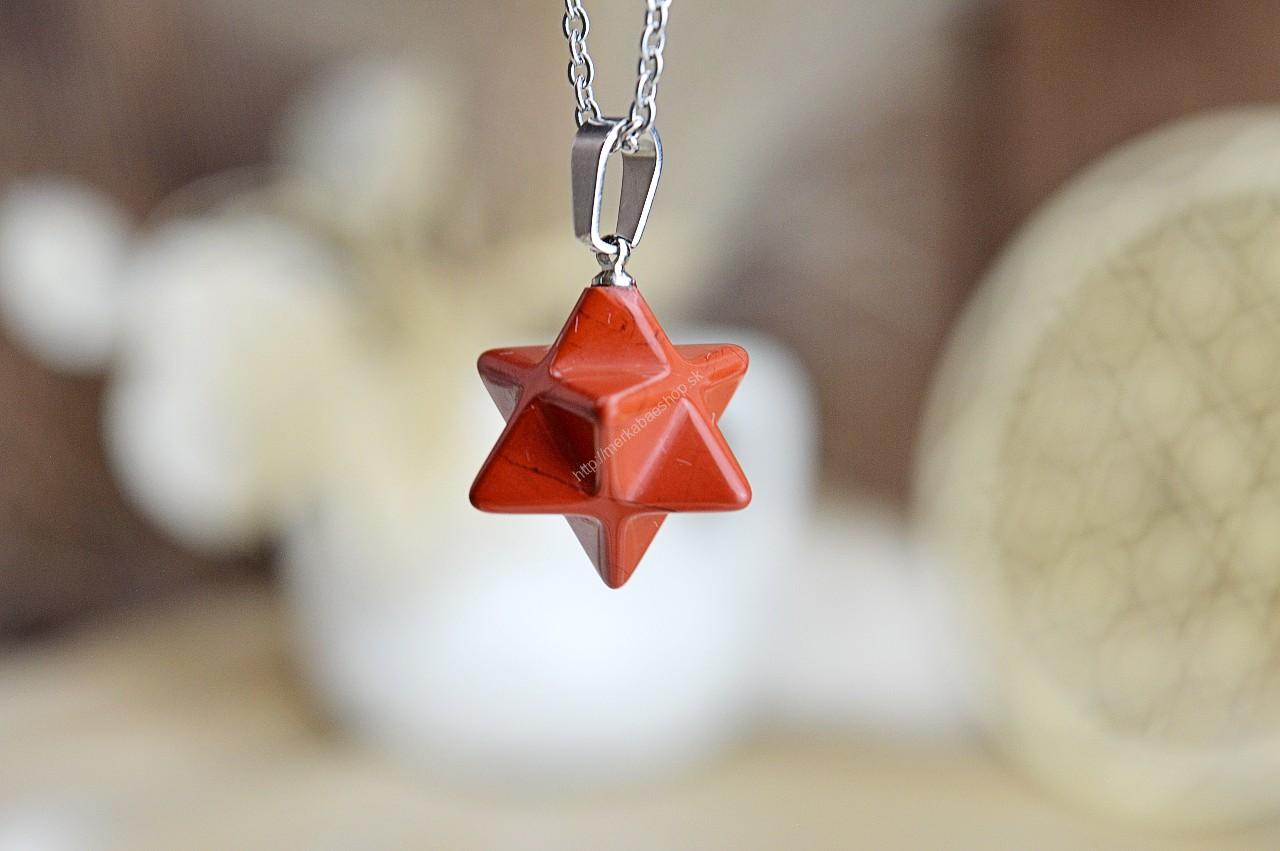 prívesok Merkaba z JASPISU ČERVENÉHO na retiazke z Chirurgickej ocele v Darčekovom vrecúšku