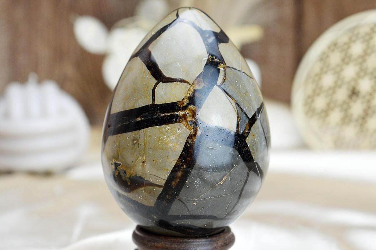 Geóda dračie vajce SEPTÁRIA #12 Odvaha, Sebaistota, Hojnosť, Ochrana, Premena, Uzemnenie, Solar plexus – Obrázok 2