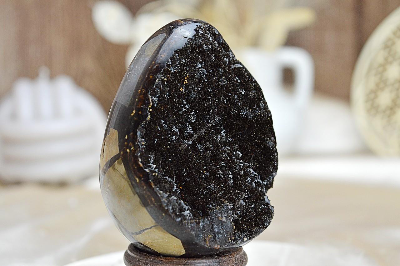 Geóda dračie vajce SEPTÁRIA #14 Odvaha, Sebaistota, Hojnosť, Ochrana, Premena, Uzemnenie, Solar plexus