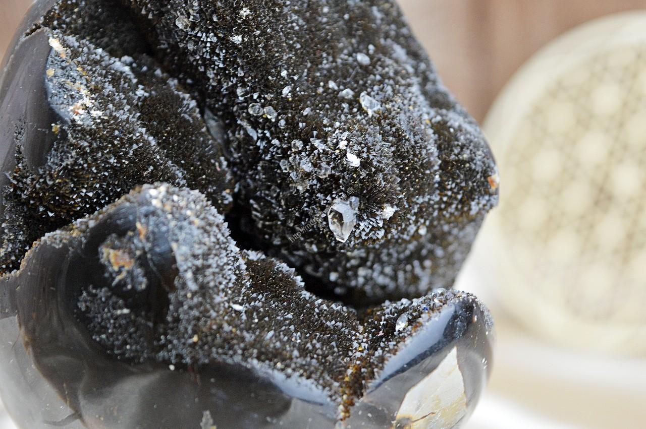 Geóda dračie vajce SEPTÁRIA #2 -1,52kg-Odvaha, Sebaistota, Hojnosť, Ochrana, Premena, Uzemnenie, Solar plexus – Obrázok 3