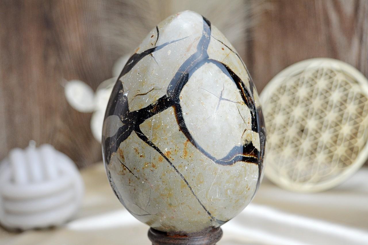 Geóda dračie vajce SEPTÁRIA #5 -1,23kg-Odvaha, Sebaistota, Hojnosť, Ochrana, Premena, Uzemnenie, Solar plexus – Obrázok 4