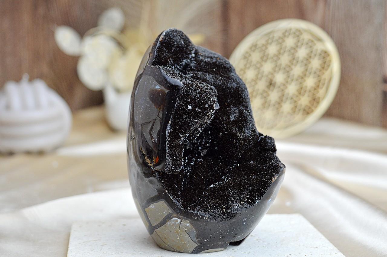 Geóda dračie vajce SEPTÁRIA #6 -1,07kg-Odvaha, Sebaistota, Hojnosť, Ochrana, Premena, Uzemnenie, Solar plexus