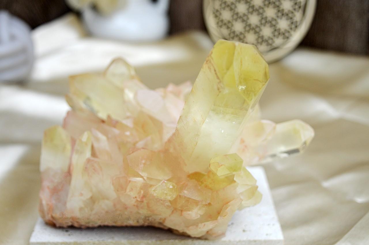 Drúza z pravého CITRÍNU CHANELING #1- Hojnosť, Radosť, Šťastie, Zdravé trávenie, Znižuje Strach a Obavy 1,333kg – Obrázok 4