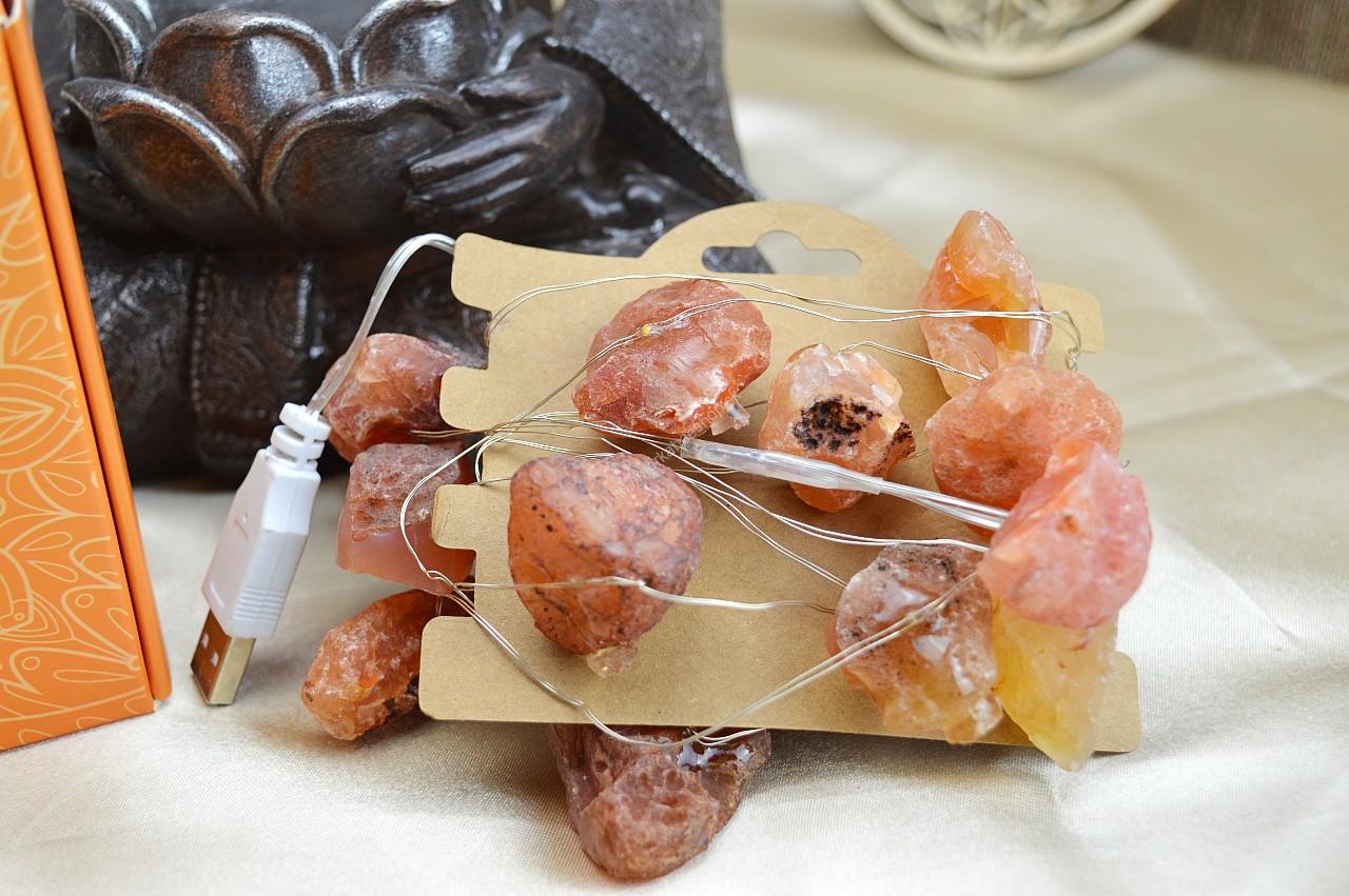 LED svetelná reťaz - surový ORANŽOVÝ JADEIT/KARNEOL cca 19 kamienkov , 227cm – Obrázok 3