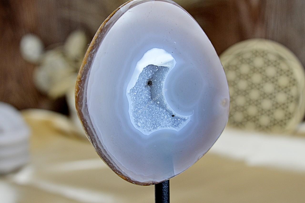 ACHATOVÁ Geóda na stojane #10 Duchovný rast, Emocionálna úľava, Odvaha, Harmónia – Obrázok 3