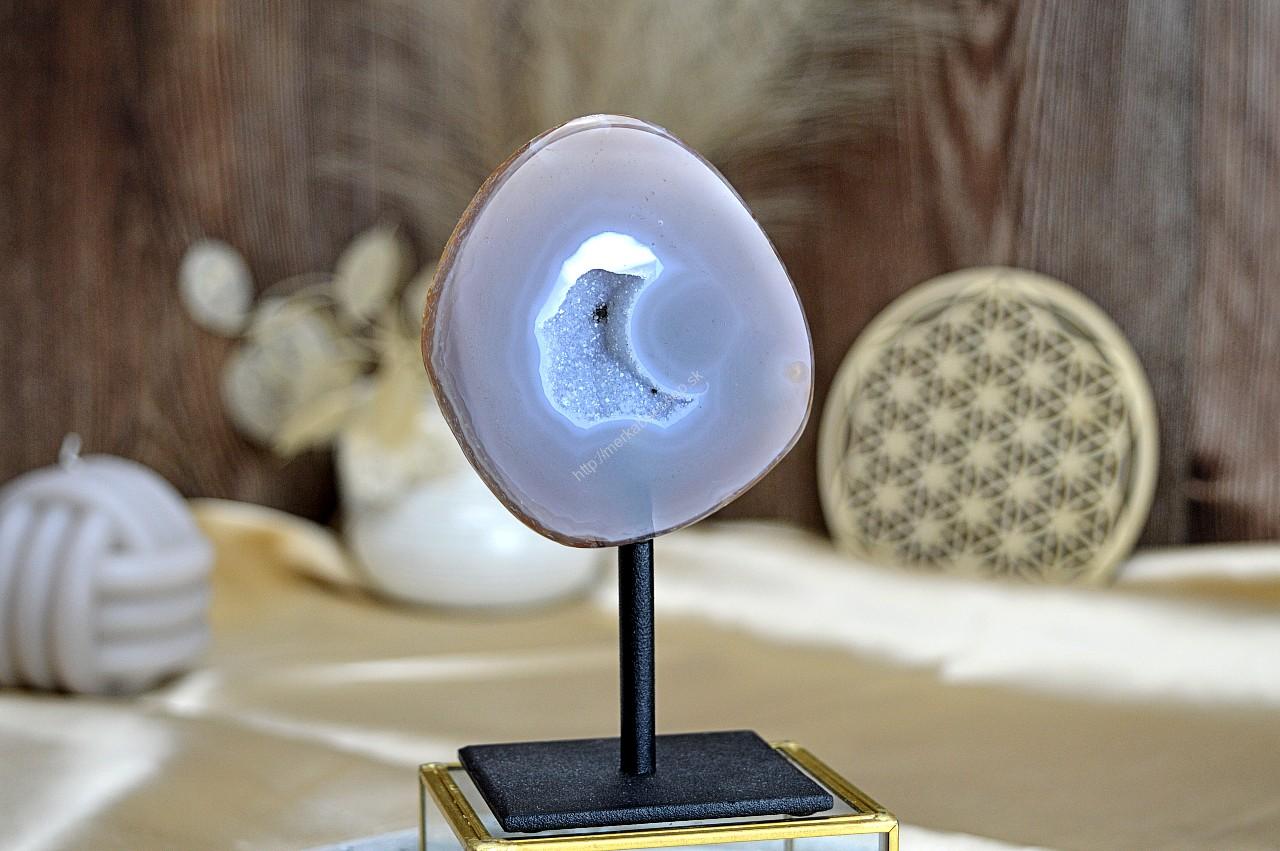 ACHATOVÁ Geóda na stojane #10 Duchovný rast, Emocionálna úľava, Odvaha, Harmónia