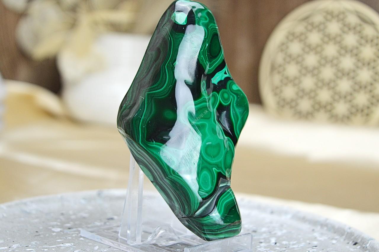 FREE FORM MALACHIT #1- Pohlcuje negatívne Energie a Jedy, Čistí Čakry, Otvára srdce, Ochrana, Premena – Obrázok 2