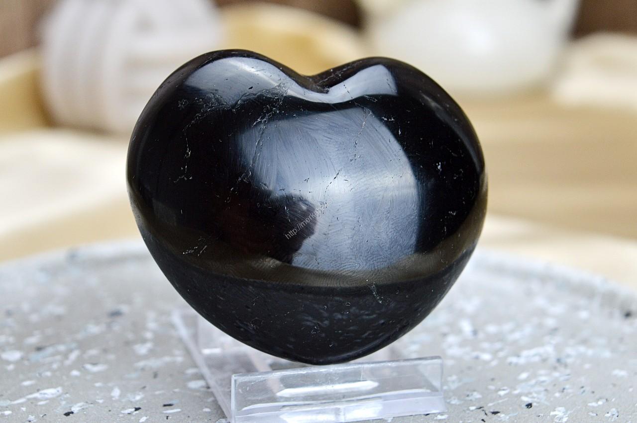 Srdiečko ČIERNY TURMALÍN /SKORYL #1 AAA Kvalita – Ochrana, Očista od toxickej energie, Zmierňuje stres a strach