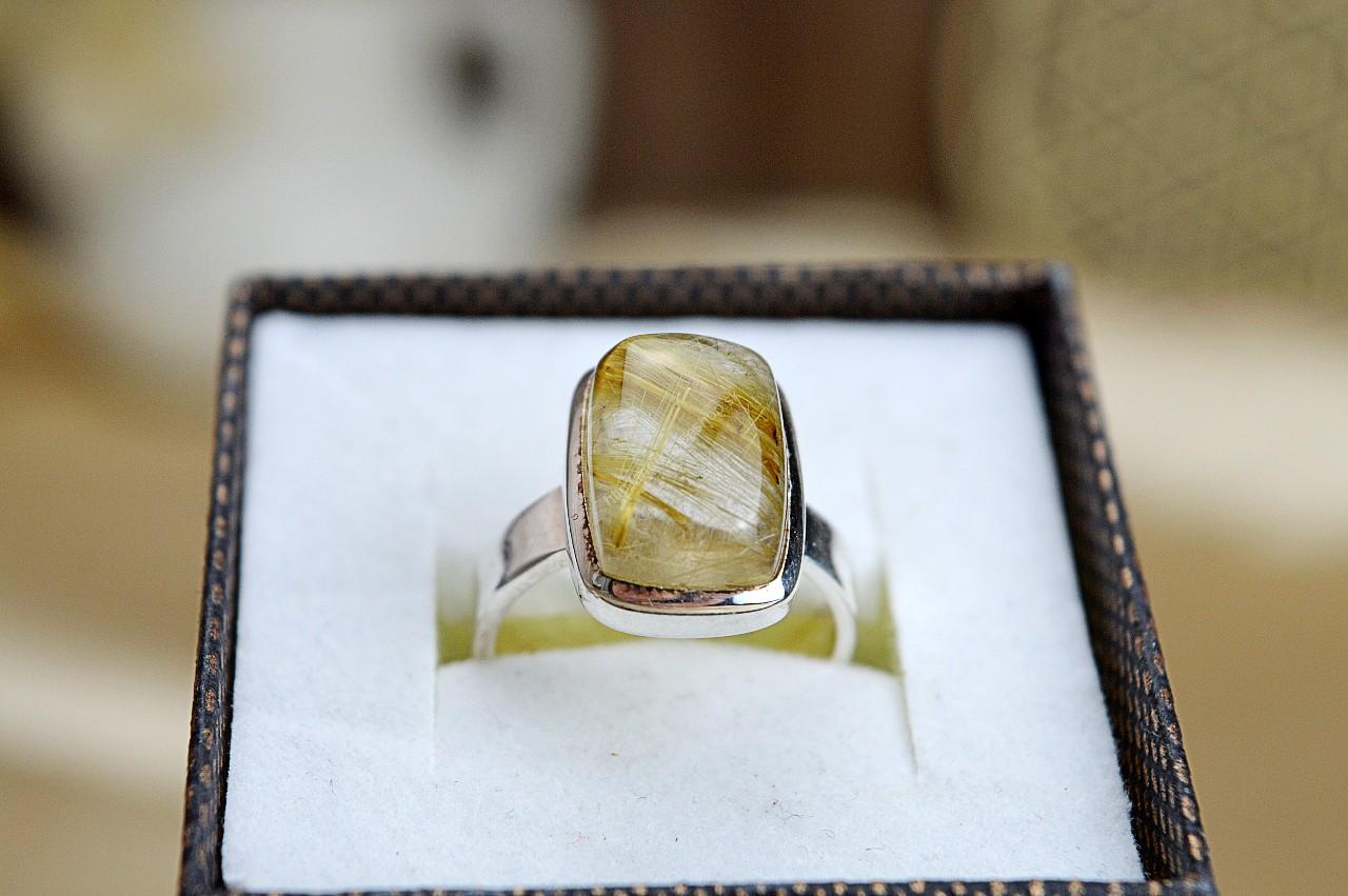 Strieborný prsten SAGENIT/KRIŠTÁĽ S RUTILOM - Urýchlenie manifestácie, Ochrana, Intuícia, Pokoj EXTRA KVALITA