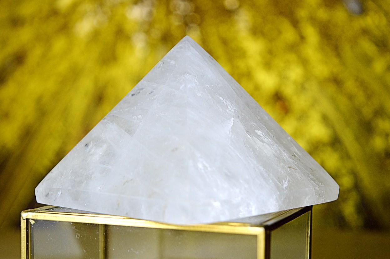 Pyramída Božského Svetla z Brazílskeho KRIŠTÁĽU AAA kvalita 71mm