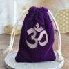 Zamatové vrecko ÓM podšité #Fialové na osobné Kryštály, Karty, Šperky, Náramky ......