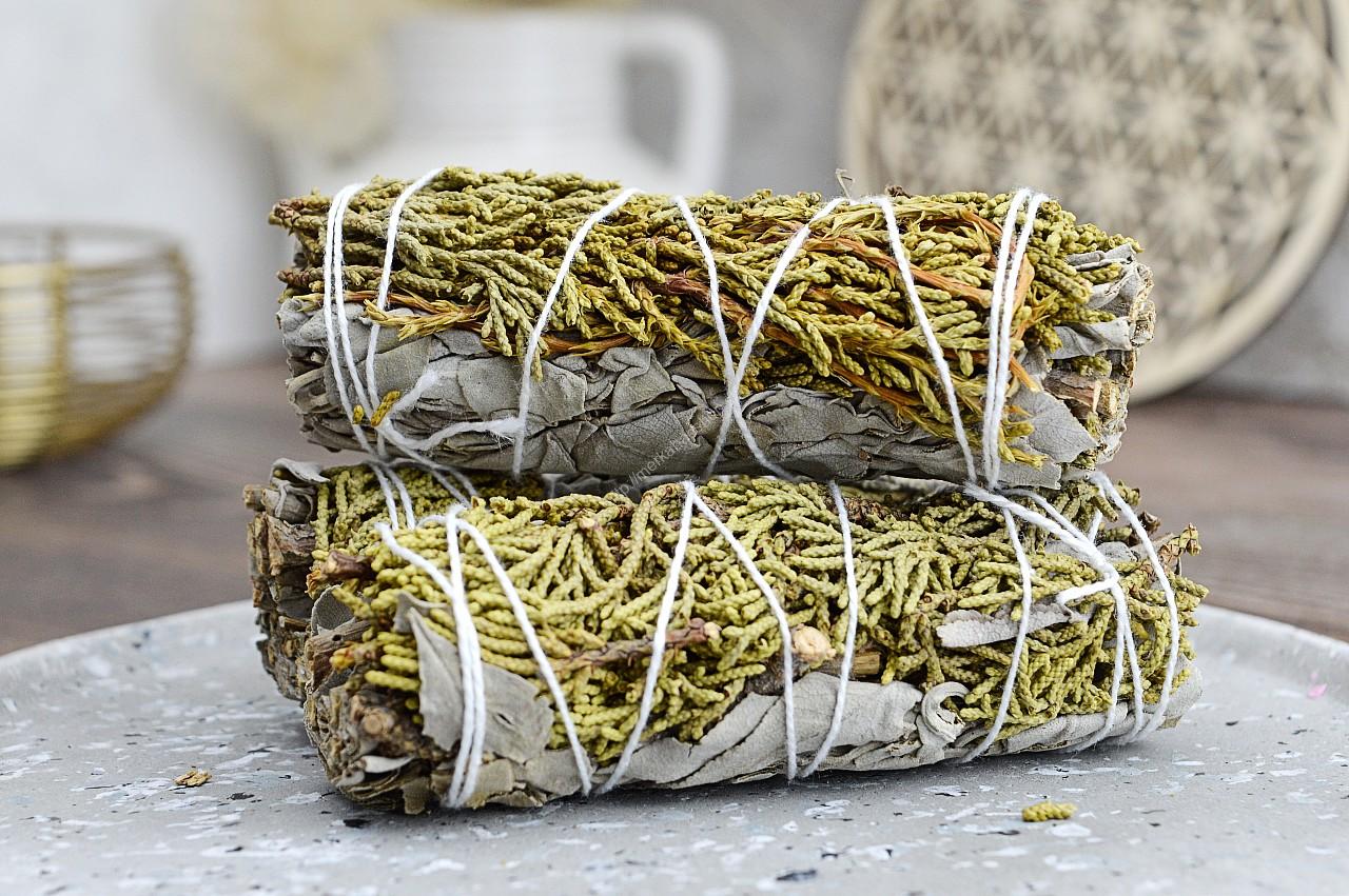 Vykurovací zväzok BIELA ŠALVIA+BORIEVKA 10cm - Očista, Ochrana, Navýšenie vibrácií, Spojenie s Intuíciou, Harmónia