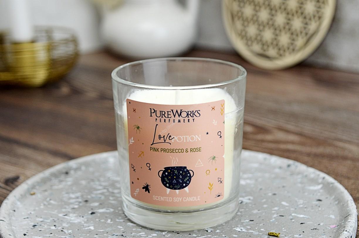 Sójová vonná Sviečka NÁPOJ LÁSKY Ruža + Prosecco