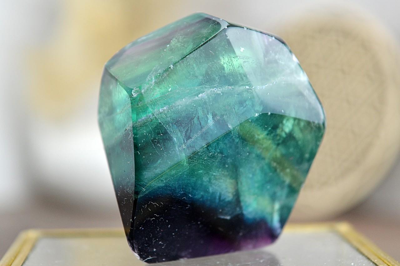 Diamant FLUORIT DÚHOVÝ #3 - Sústredenie, Pamäť, Intuícia, Ochrana, Božskosť, Dosiahnutie cieľov - Extra Kvalita – Obrázok 2