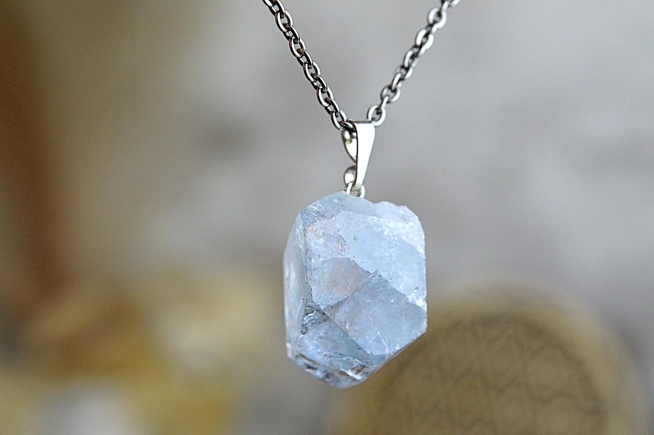 prívesok CELESTÍN #1 + kožka - Spojenie s Anjelmi, Pokoj, Harmónia, Prebudenie EXTRA KVALITA