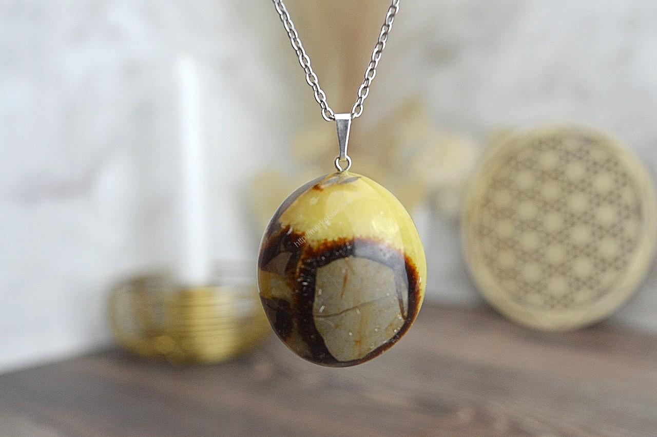 prívesok SEPTÁRIA - Odvaha, Sebaistota, Hojnosť, Ochrana, Premena, Uzemnenie, Solar plexus