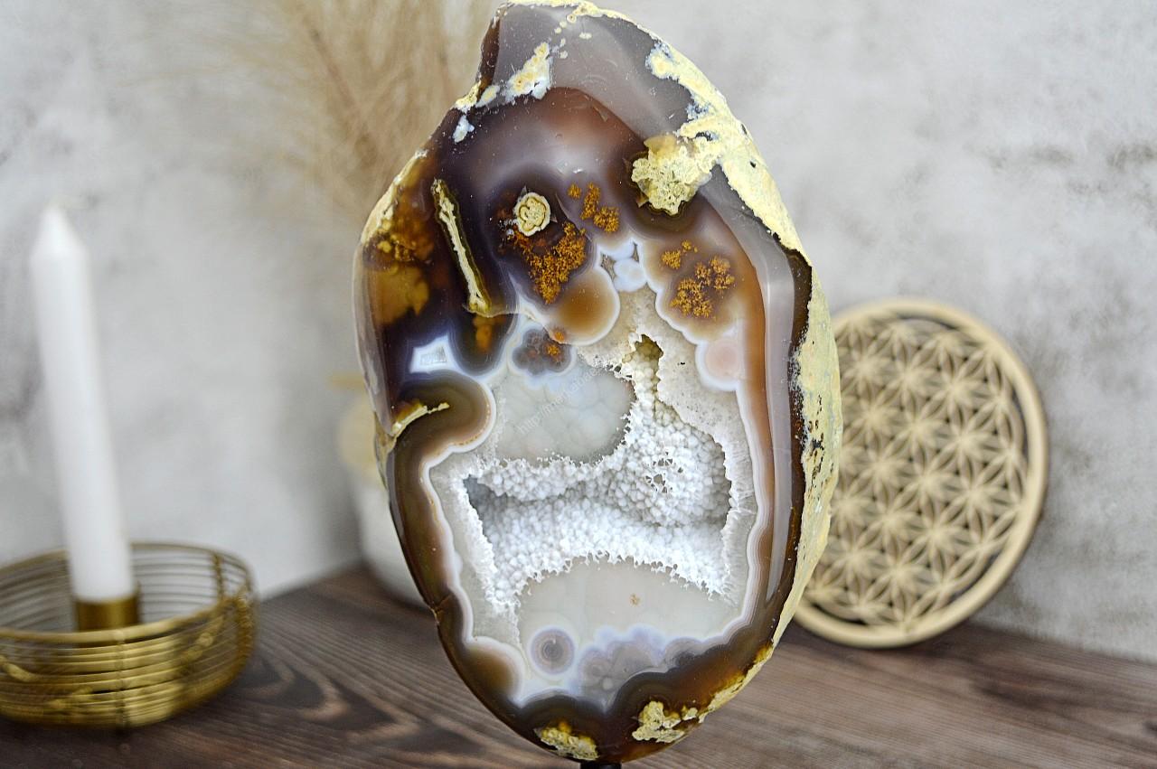 ACHATOVÁ Geóda na stojane #4 1,55kg -Duchovný rast, Emocionálna úľava, Odvaha, Harmónia AAA Kvalita