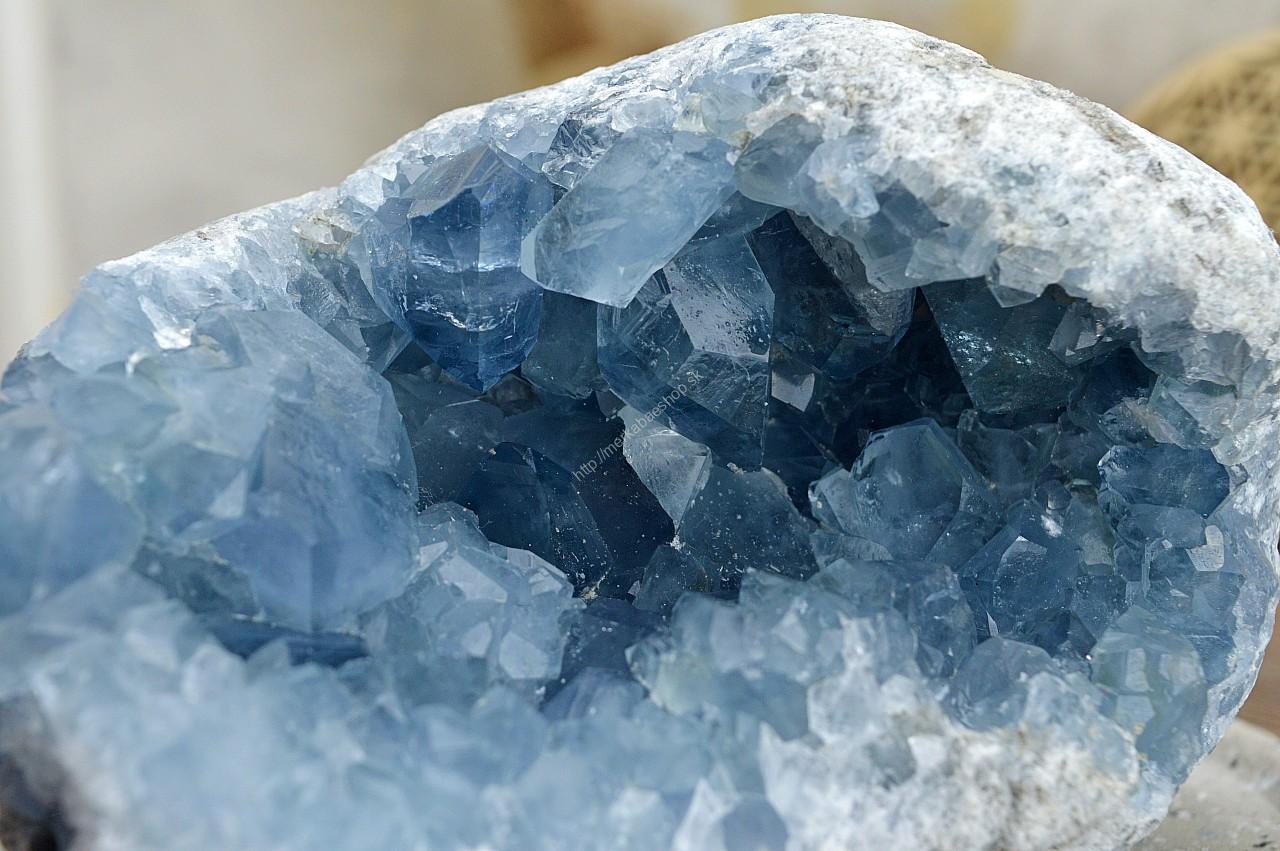 Drúza CELESTÍN #10 2,4kg Spojenie s Anjelmi, Pokoj, Harmónia, Prebudenie EXTRA Kvalita – Obrázok 4