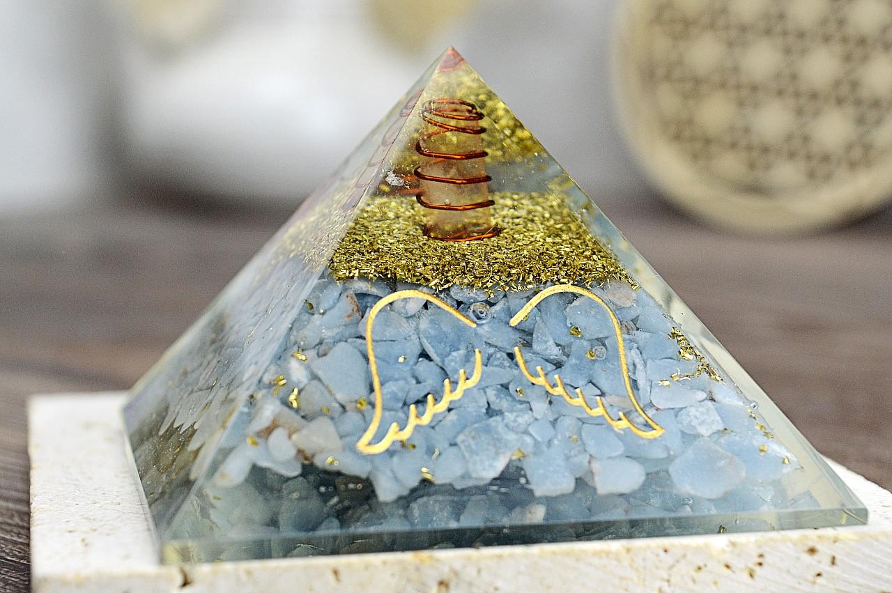 Orgonitová pyramída/ žiarič ANGELIT s Medenou špirálou a Anjelskými Krídlami – Obrázok 2