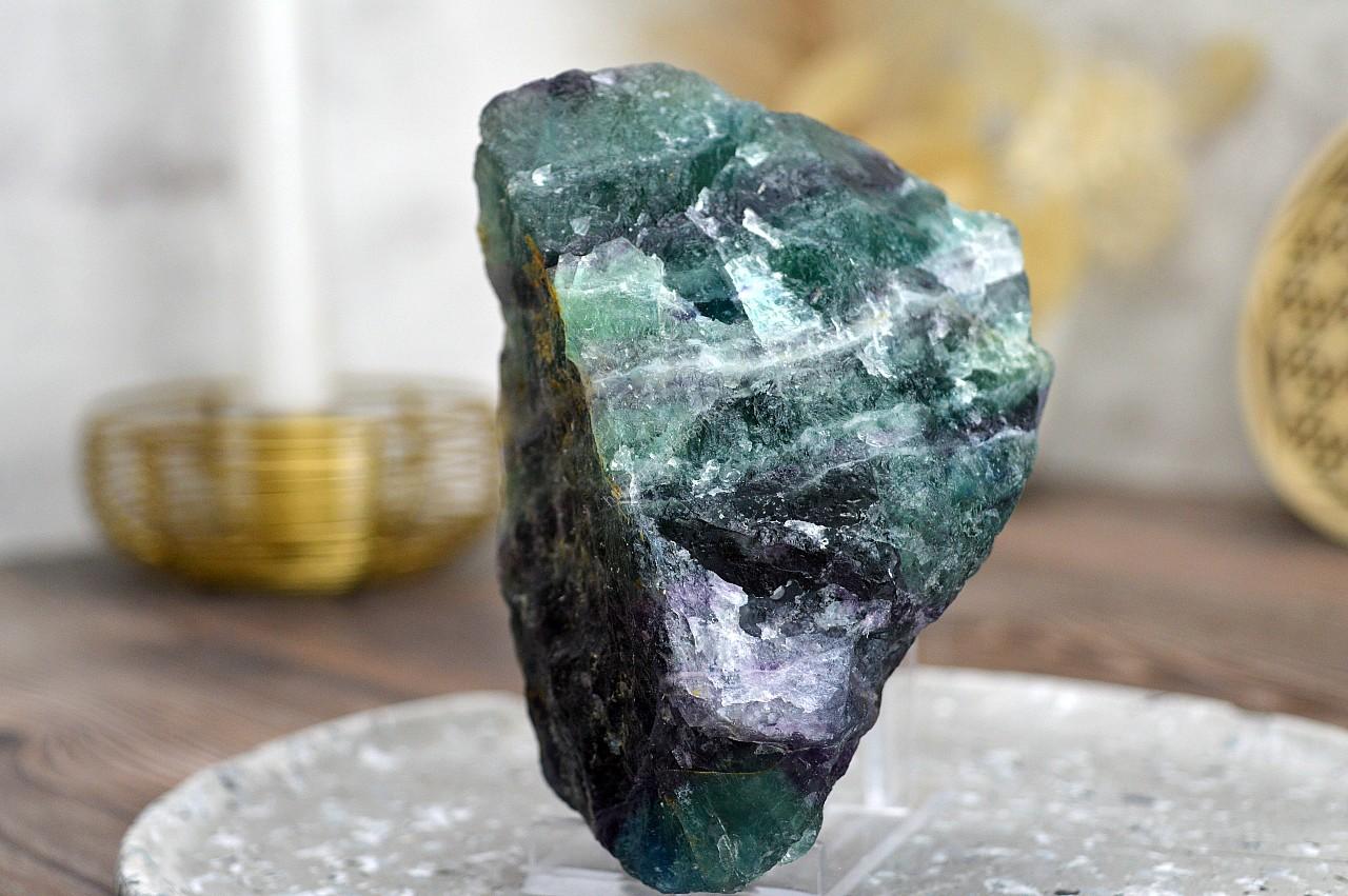 Surový Dúhový FLUORIT #3 Sústredenie, Pamäť, Intuícia, Ochrana, Božskosť, Dosiahnutie cieľov