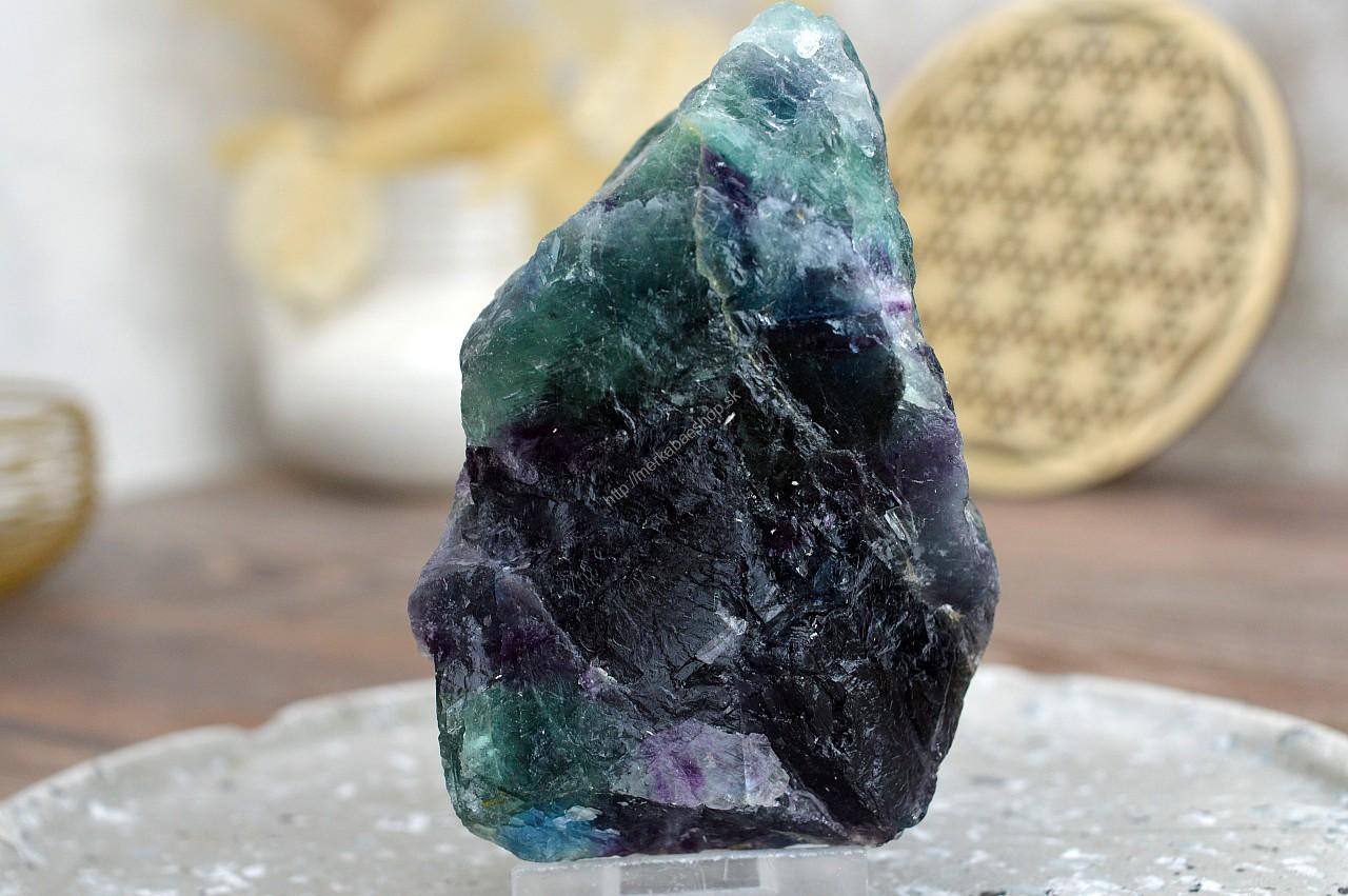 Surový Dúhový FLUORIT #3 Sústredenie, Pamäť, Intuícia, Ochrana, Božskosť, Dosiahnutie cieľov – Obrázok 3