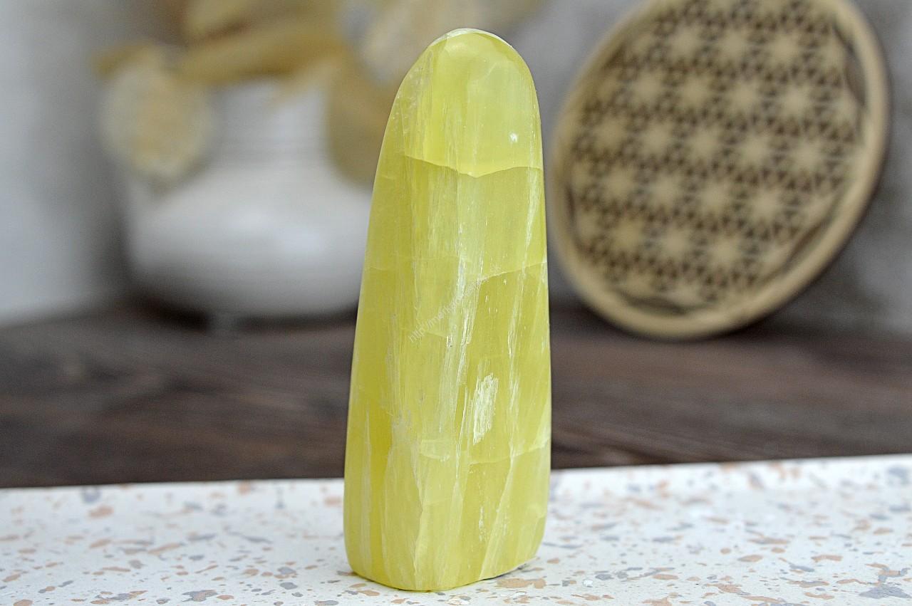 Free Form KALCIT Lemon #2 - Radosť, Jasnosť mysle, Hojnosť, Harmonizácia emócií, Sila