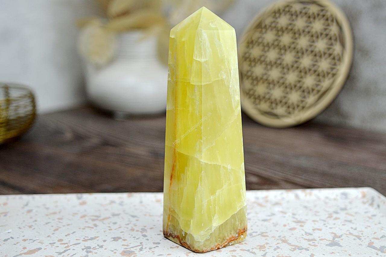Obelisk KALCIT Lemon #3 - Radosť, Jasnosť mysle, Hojnosť, Harmonizácia emócií, Sila