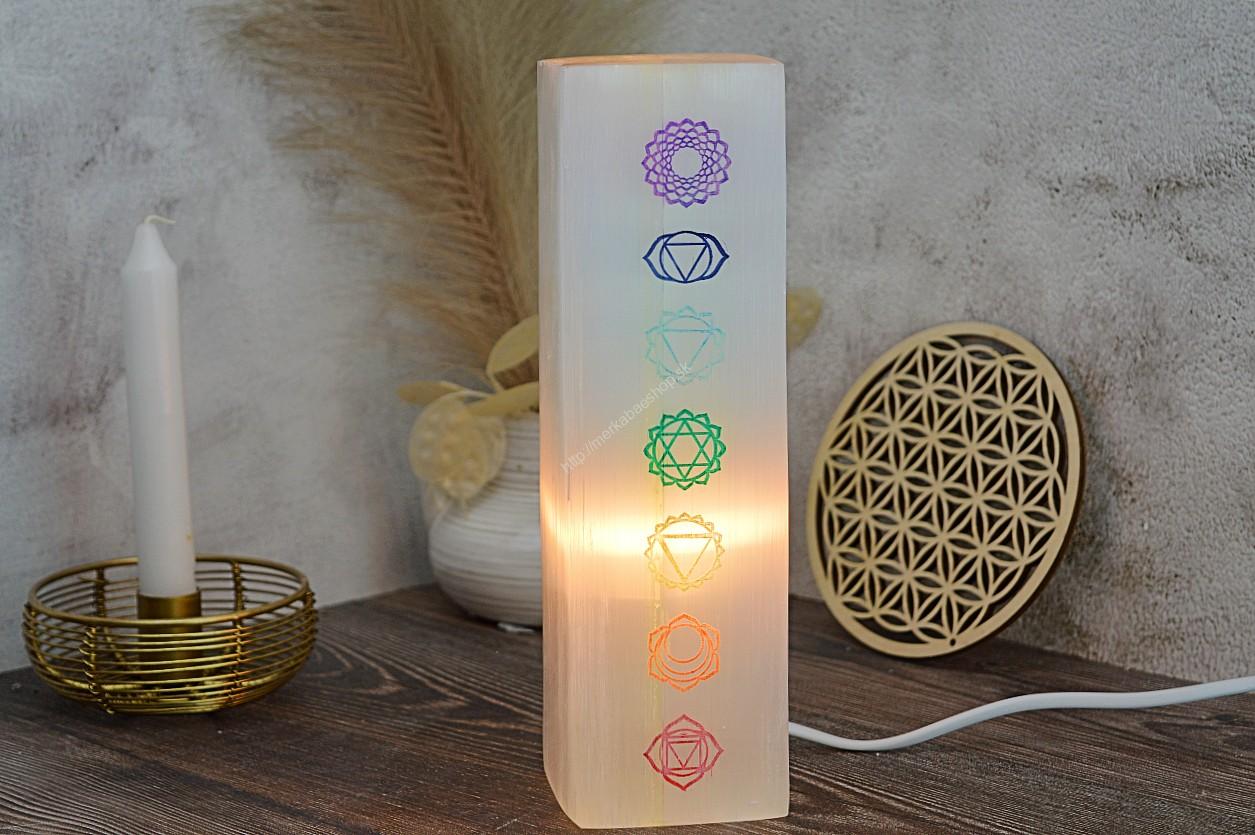 Vysokovibračná El. lampa zo SELENITU # 7 ČAKIER (230V) - EXTRA KVALITA