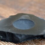 Guľa ŠUNGIT #5,5cm + ŠUNGITOVÝ podstavec -Harmonizácia priestoru, Geopatogénnych zón a Elektrosmogu, Ochrana, Energia