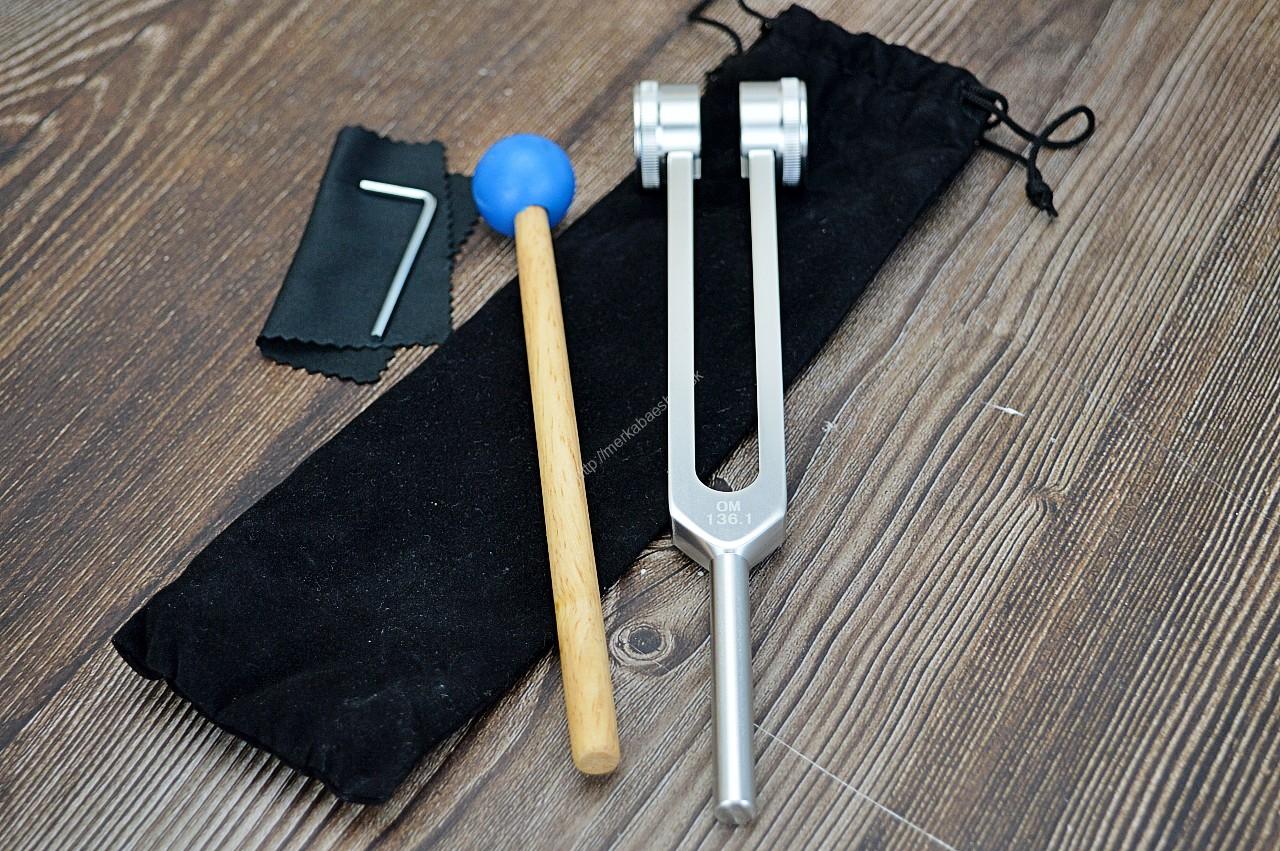 Terapeutická Ladička Kozmické ÓM 136,1HZ So Závažím+ AKTIVÁTOR A OBAL (Uvoľnenie napätia a chrbtice, Odstraňuje disharmóniu, Čistí energetický systém) – Obrázok 2