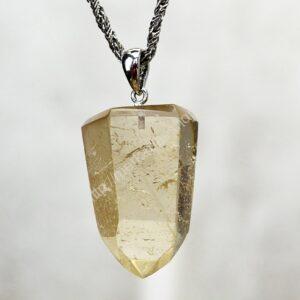 prívesok Prírodný CITRÍN DOW Obelisk Kristovho Vedomia #5 – Hojnosť, Radosť, Šťastie, Zdravé trávenie, Znižuje Strach a Obavy