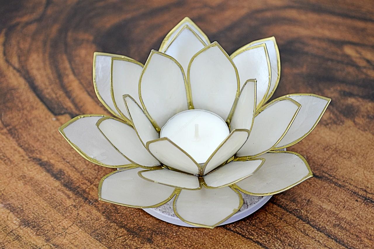 LOTOSOVÝ SVIETNIK Z MUŠLÍ CAPIZ- Symbol Svetla, Čistoty a Pokoja