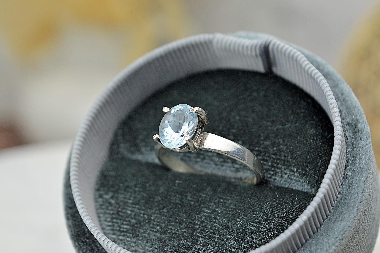 Strieborný prsteň AKVAMARÍN briliant #1 – Energetický štít Aury, Upokojenie, Komunikácia, Uvoľnenie starých vzorcov