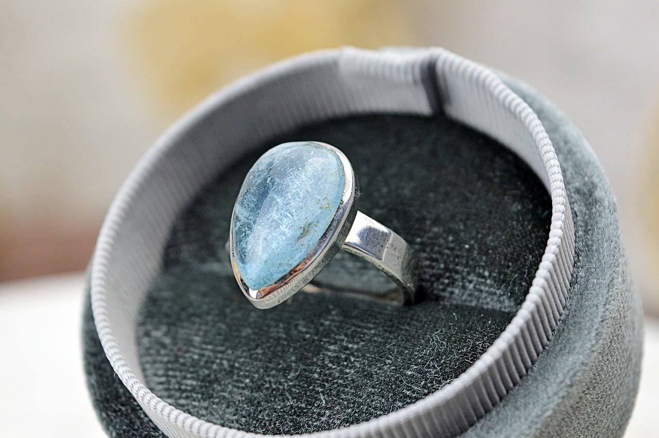 Strieborný prsteň AKVAMARÍN #3 – Energetický štít Aury, Upokojenie, Komunikácia, Uvoľnenie starých vzorcov