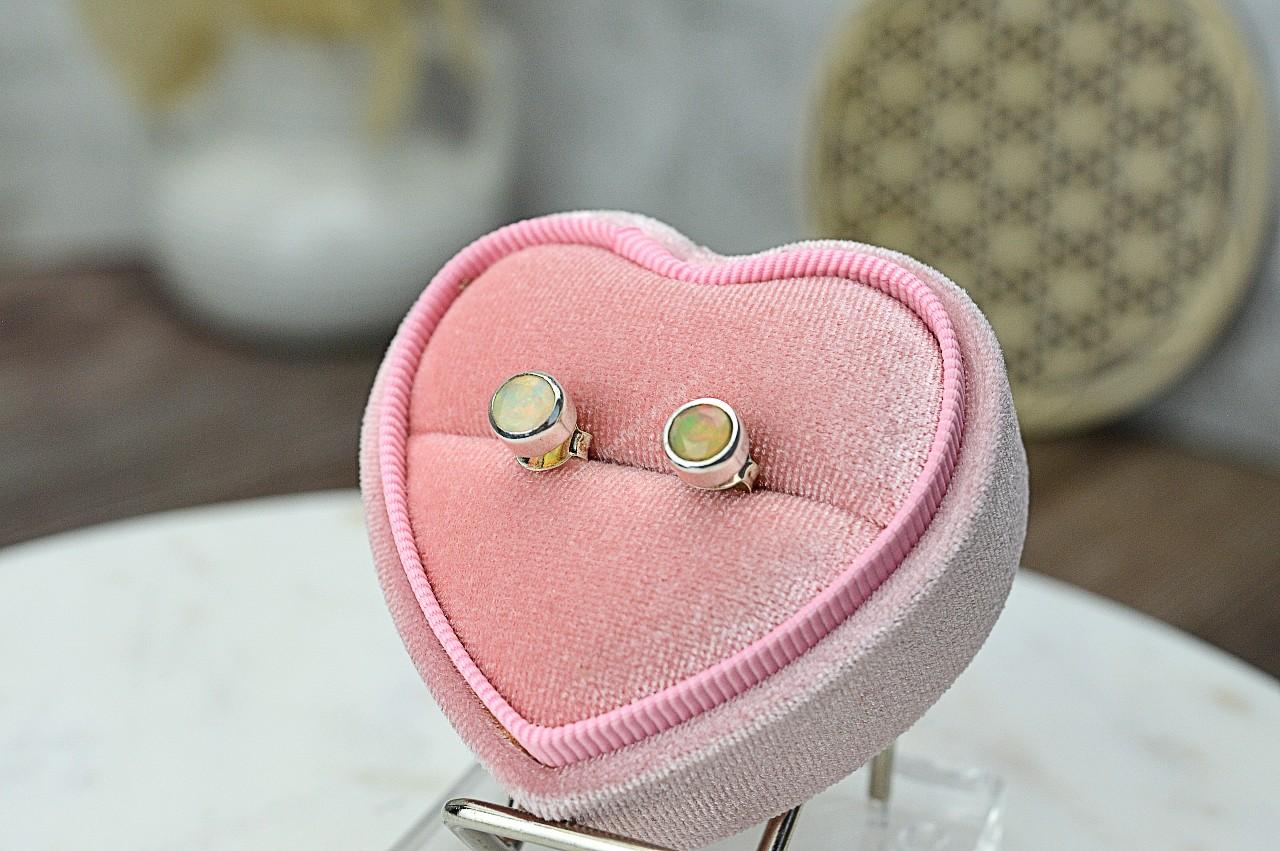 Strieborné napichovacie náušnice Austrálsky OPÁL Briliantový brus - Krása, Anjeli, Šťastie, Emocionálna úľava