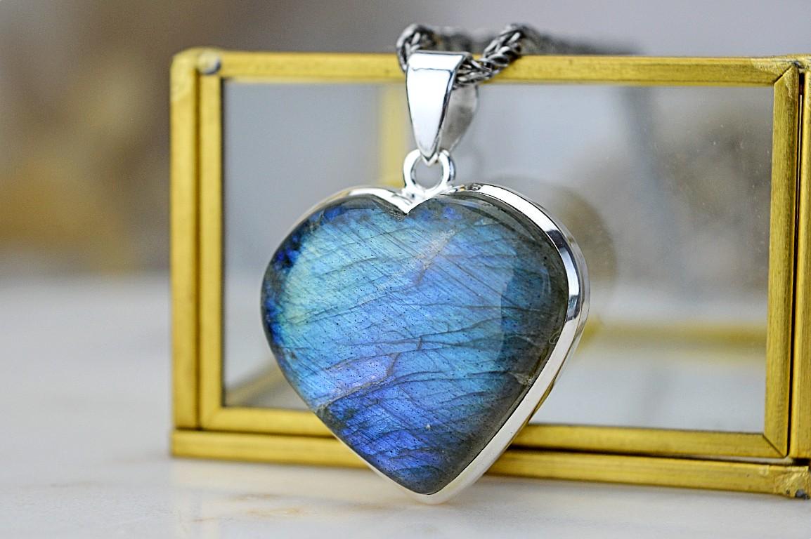 prívesok LABRADORIT AG 925 na kožke #1- Intuícia, Ochrana, Premena, Napredovanie, Prekonanie prekážok