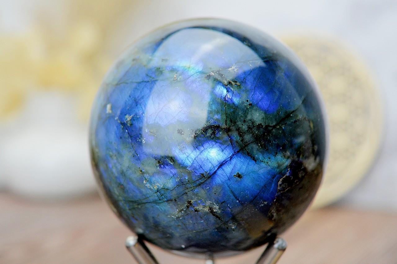 Guľa LABRADORIT #1 -Intuícia, Ochrana, Premena, Napredovanie, Prekonanie prekážok EXTRA Kvalita