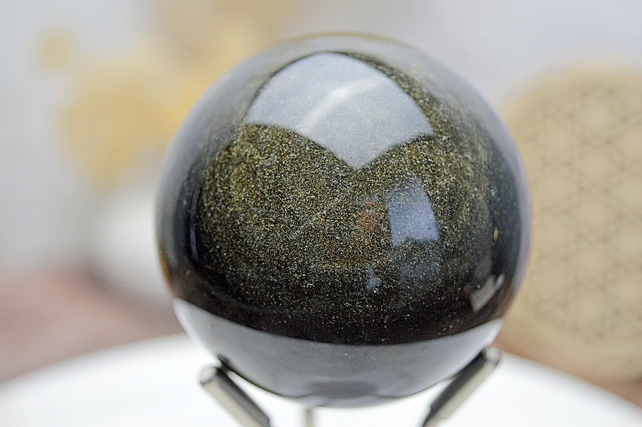 OBSIDIÁN ZLATÝ Guľa #4- kameň Osobnej Moci, Manifestácie a Ochrany AAA kvalita – Obrázok 2