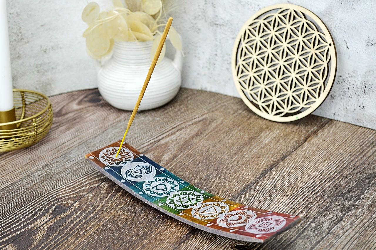 Kamenný stojan na Vonné Tyčinky - Sedem Čakier