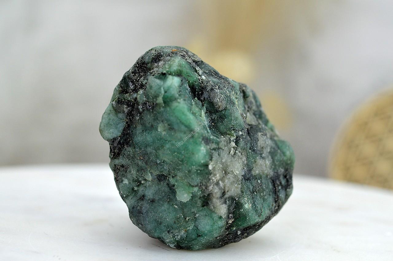 surový SMARAGD #3 AAA Kvalita– Liečenie srdca, Rovnováha, Ochrana, Svetlo, Hojnosť