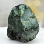 surový SMARAGD #4 AAA Kvalita– Liečenie srdca, Rovnováha, Ochrana, Svetlo, Hojnosť