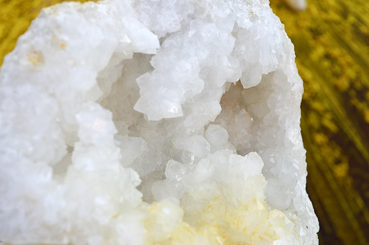 KRIŠTÁĽOVÁ geóda #1 - 1,52 kg - Svetlo na Zemi, Manifestovanie, Sila, Energia, Ochrana – Extra Kvalita-