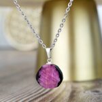 Strieborný prívesok RUBÍN Ag925/1000 #2 - Aktivátor Koreňovej čakry, magnet na Hojnosť a Ochranca životnej Energie